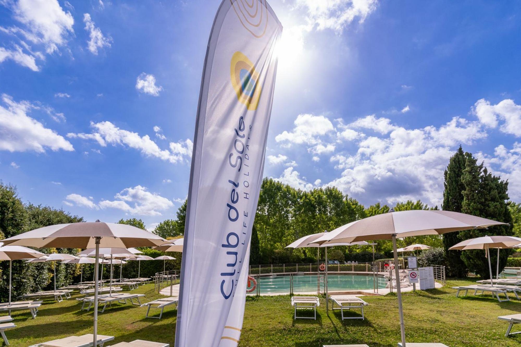 מלון מגדל אגם פוצ'יני Club Del Sole Viareggio Family Collection מראה חיצוני תמונה