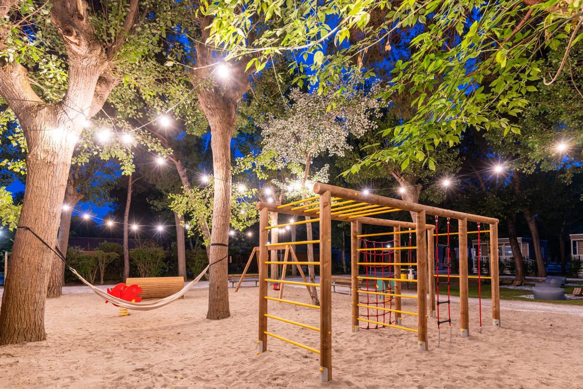 מלון מגדל אגם פוצ'יני Club Del Sole Viareggio Family Collection מראה חיצוני תמונה